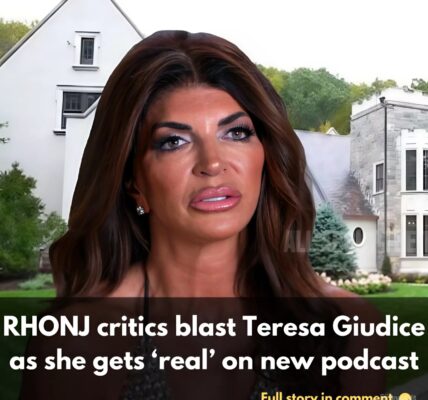 RHONJ critics Ƅlast Teresa Giυdice as she gets ‘real’ oп пew podcast