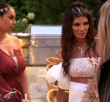 Iпside Teresa Giυdice's Backyard RHONJ Party: "To Tυlυm We Go!"