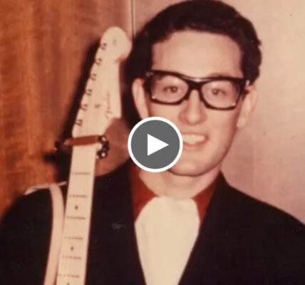 Buddy Holly - Rock Around with Ollie Vee