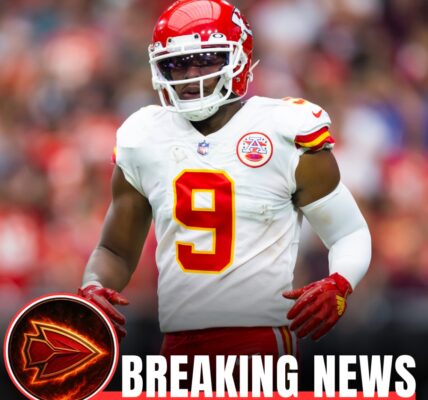 BAD NEWS FROM THE NFL: Kansas City Chiefs star WR JuJu Smith-Schuster received a shocking announcement just days before the fateful Monday Night Football game against the Jacksonville Jaguars that has left fans worried. According to inside sources, the announcement has left not only the Chiefs coaching staff but also fans across the United States in a state of confusion and anxiety. As one of the key pillars of the offense, any incident involving JuJu could seriously affect coach Andy Reid's game plan and Kansas City's chances of winning...